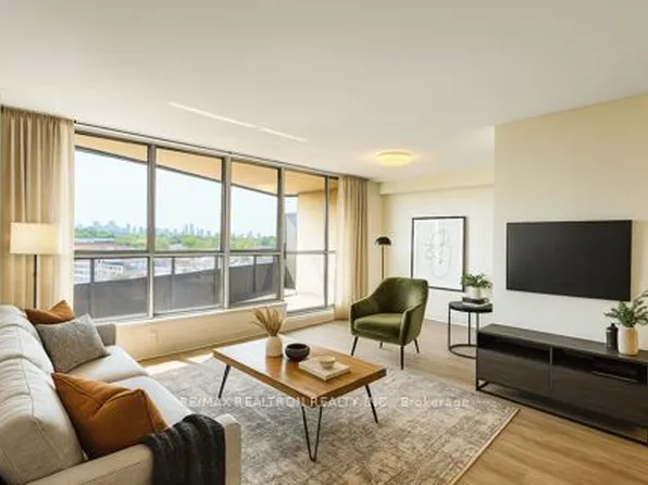 21 Vaughan Rd, Toronto, ON