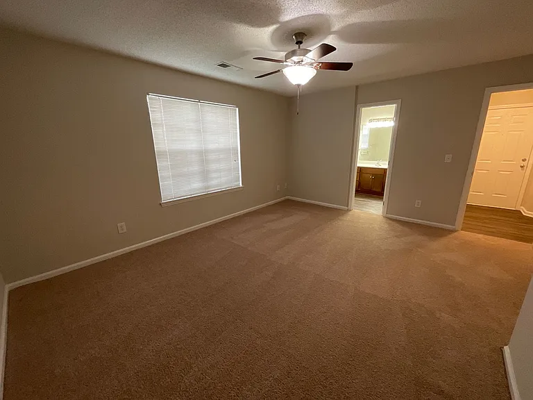 Meridian Park Apartments — Photo 77