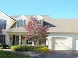 1756 Deer Creek Ct, Valparaiso, IN 46385