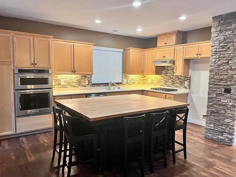 10231 Titanium St — Photo 10