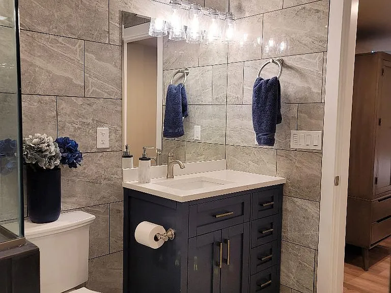 2442 SW Sheffield Ave #B — Photo 9