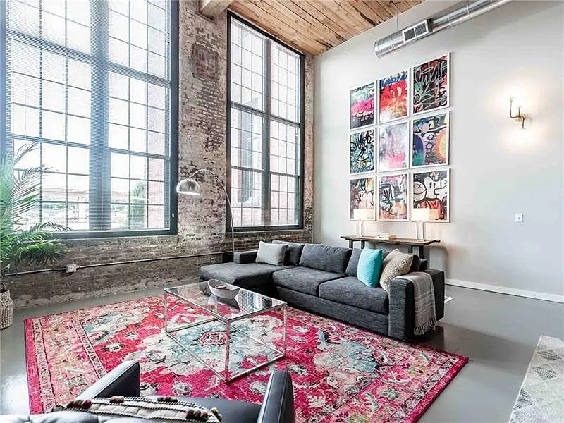 2 bed, 2.0 bath, 1858 sqft, $5,000 — Photo 3