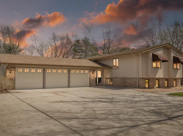 7932 W River Rd, Brooklyn Park, MN 55444