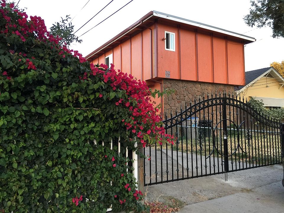 1st image of 690 N 17th St