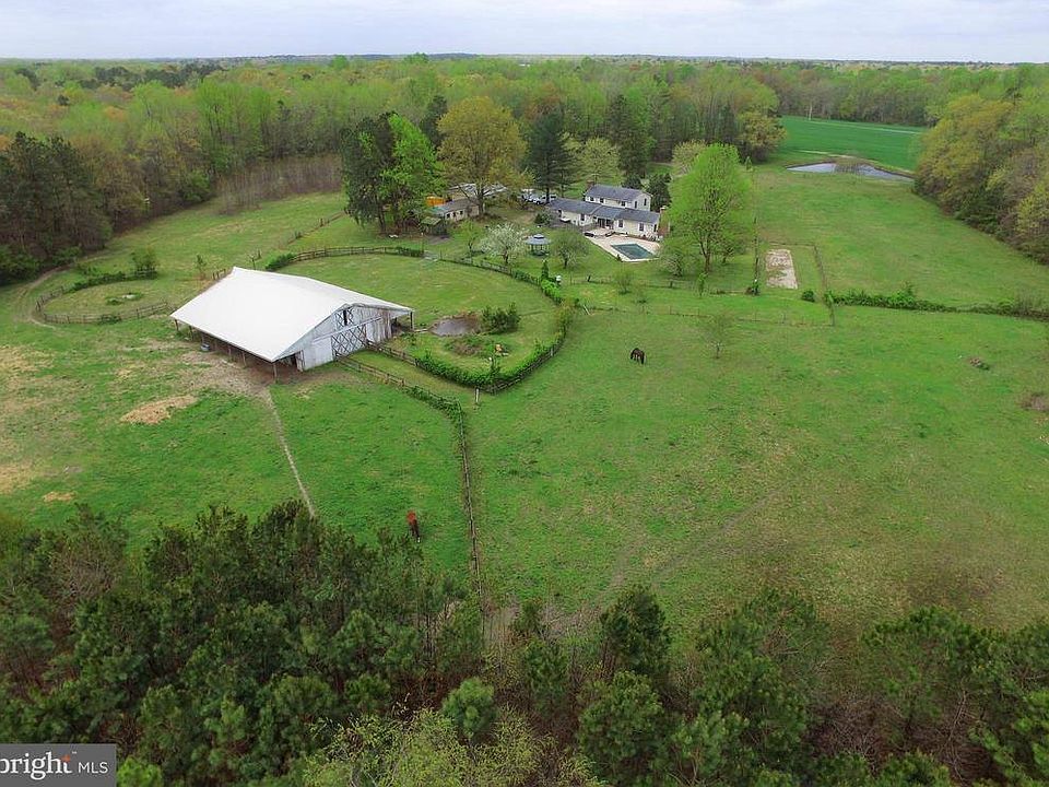 1st image of 250 Mustang Ln