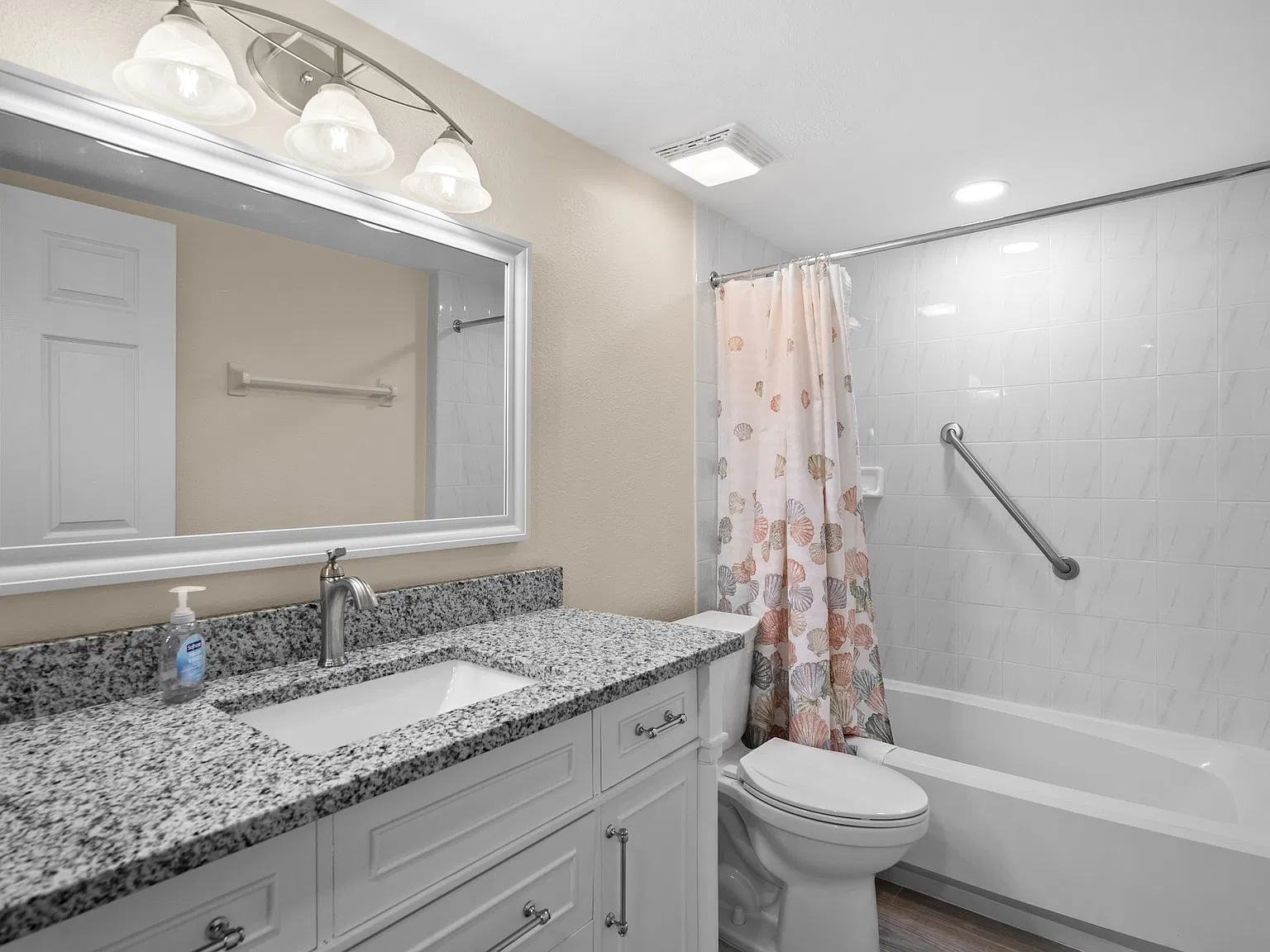 2 bed, 1237 sqft, $2,500 — Photo 3
