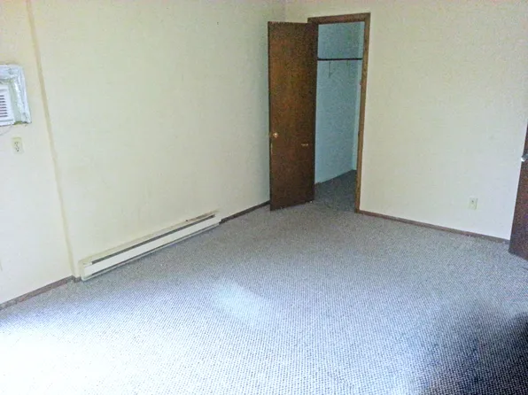 7723 W Sheridan Ave, Milwaukee, WI 53218