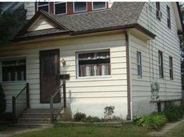 132 S Pennock Ave, Upper Darby, PA 19082