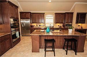 2nd image of 22 N Beech Springs Cir