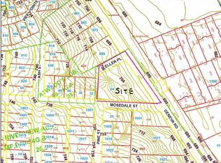 895 Geneva Rd, St Charles, IL 60174