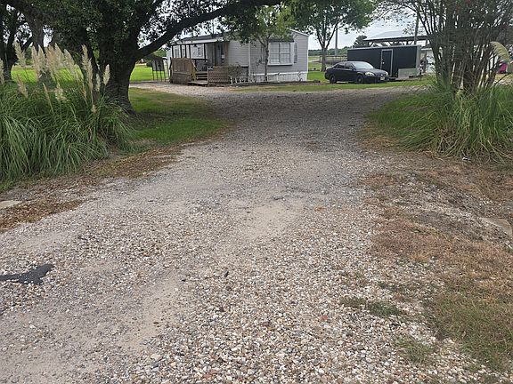 5th image of 215 County Road 291a