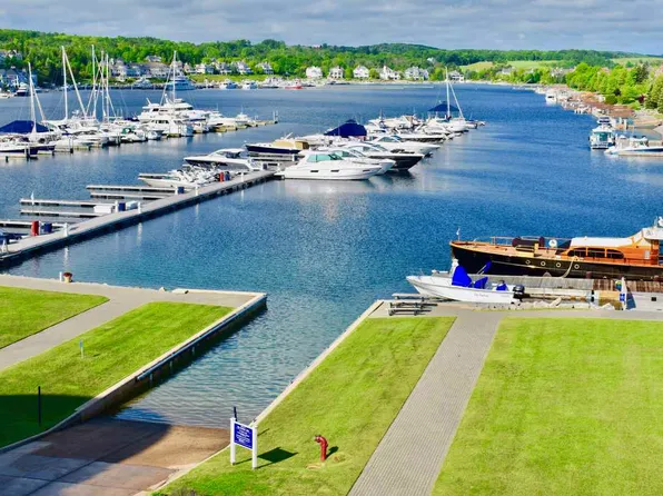 4200 Main St #24, Petoskey, MI 49770