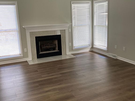 5th image of 3969 Forsythe Dr