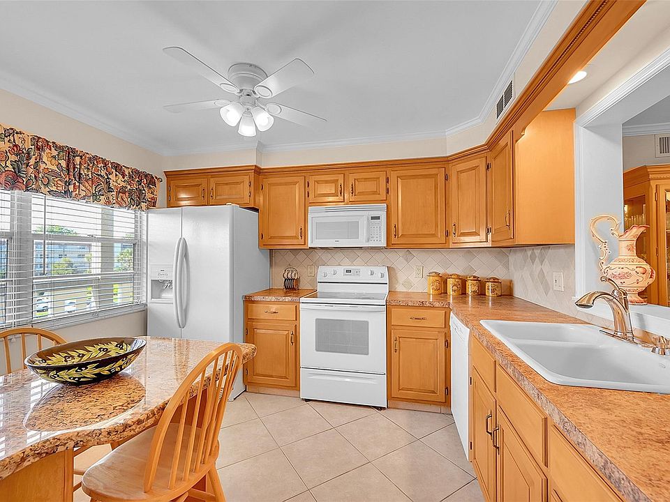 1st image of 2901 Victoria Circle #E3
