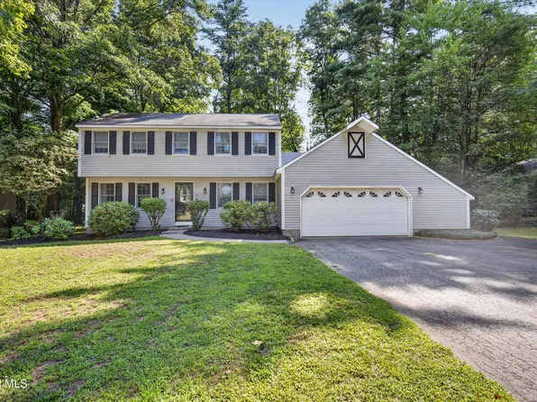 10 Carefree Lane, Wilton, NY 12831