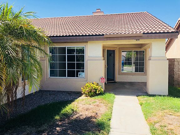 2nd image of 35881 Arras Dr