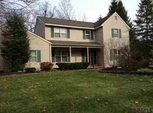 29 Middlesex Dr, Slingerlands, NY 12159