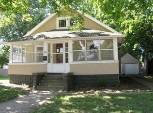 111 W 3rd St, Prophetstown, IL 61277