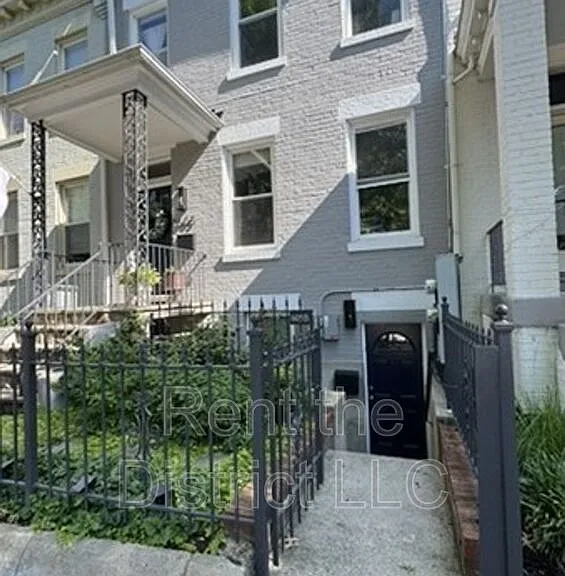605B Kenyon St NW — Photo 5