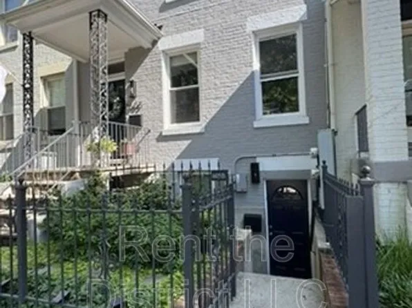 605B Kenyon St NW, Washington, DC 20010