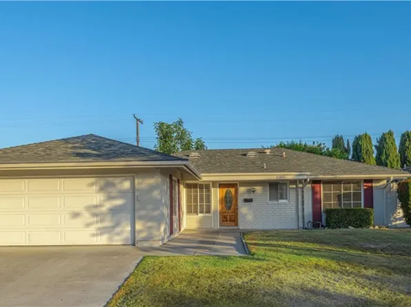 23051 Cavanaugh Rd, Lake Forest, CA 92630