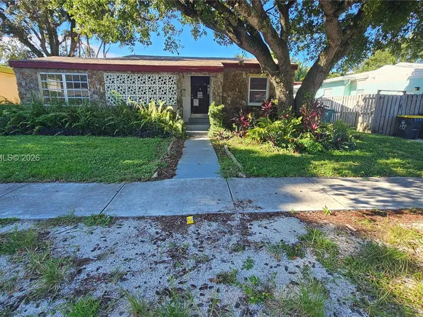 214 SW 2nd Pl, Dania, FL 33004