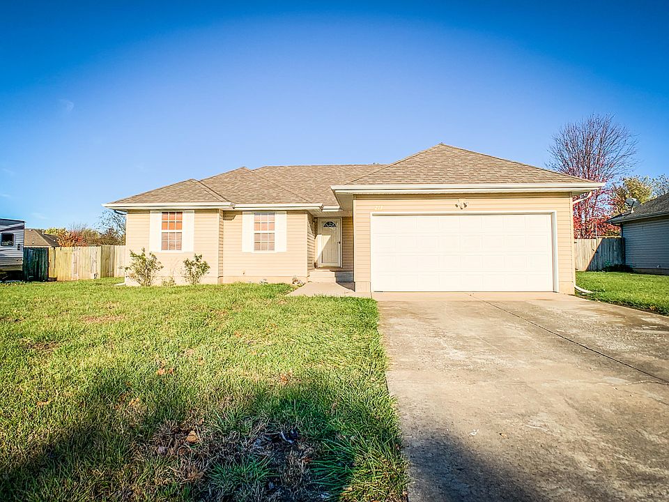 1st image of 213 Arrowhead Rd
