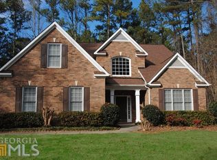 195 Nix Ct, Fayetteville, GA 30214