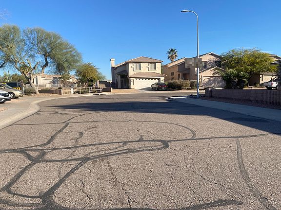 5th image of 4707 E Amberwood Dr