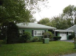40 Everleth Ave, Warwick, RI 02888