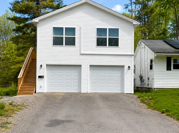 9 Mainewood Ave #A, Orono, ME 04473