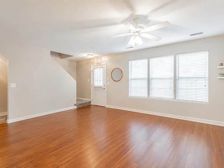 5454 Blue Oak Dr — Photo 8
