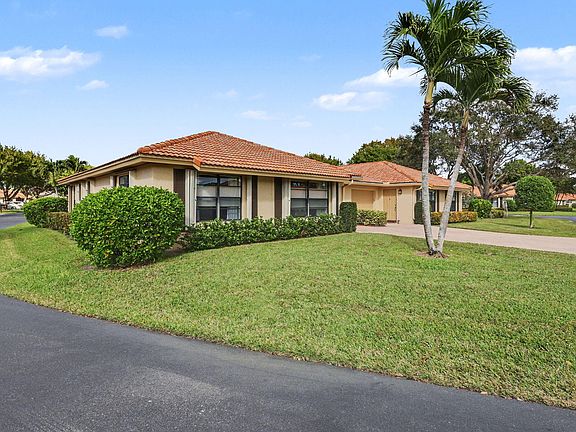 2nd image of 4635 Apple Tree Circle #A