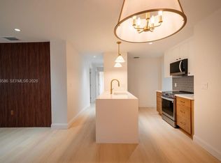 1550 S Greenway Dr, Coral Gables, FL 33134