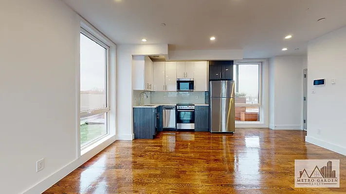 Rented by Metro Garden Realty NYC | media 10