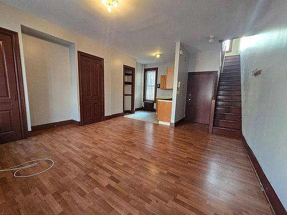 5th image of 324 N Preston St #76CF6686