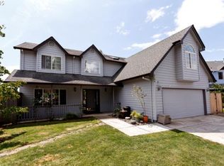 3104 NE Crimson Pl, Hillsboro, OR 97124