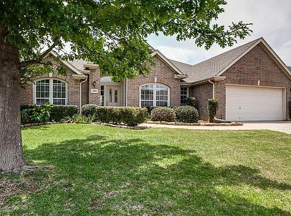 4th image of 4549 Paddington Ln