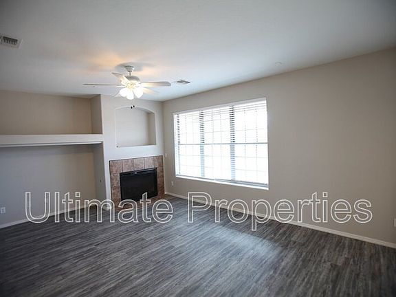 4th image of 1658 S 160th Ave