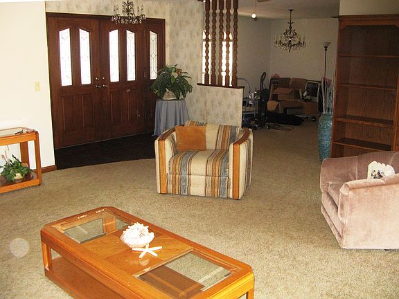 living/forier/dining