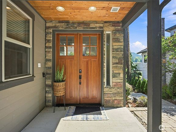 3rd image of 7630 129th Avenue SE