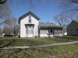 1103 Walnut St, Osage, IA 50461