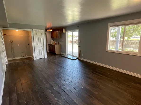 904 S Ouray St, Aurora, CO 80017