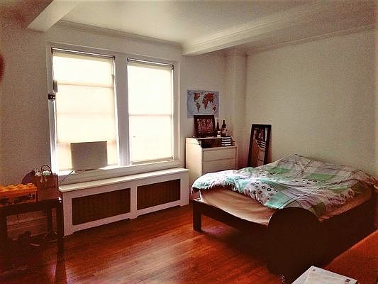 5th image of 321 E 48th St #13D
