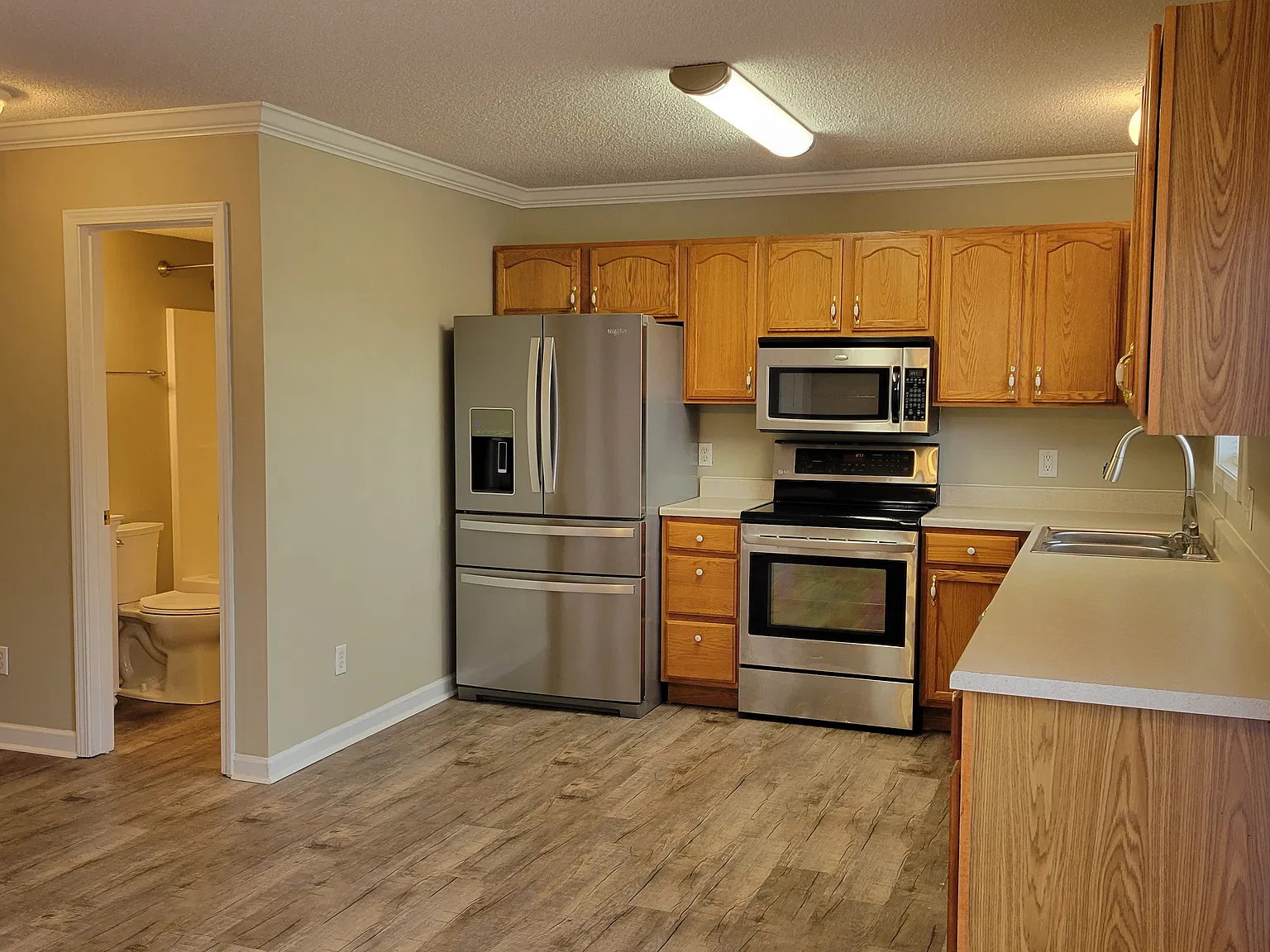 3 bed, 1500 sqft, $1,500 — Photo 1