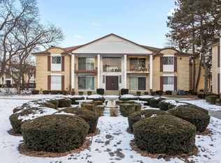 29224 Gloede Dr #155, Warren, MI 48088