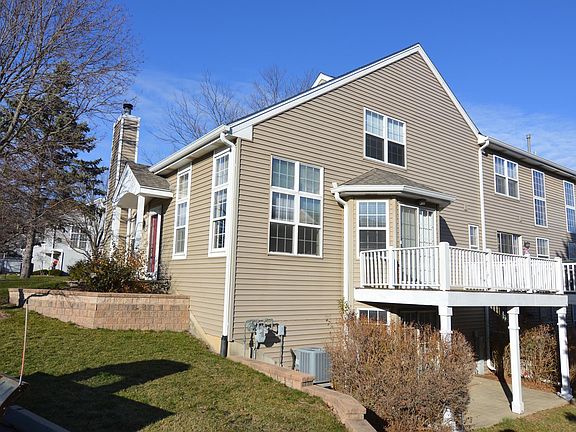 4th image of 110 Vista View Dr