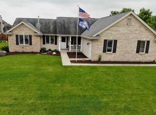 215 Prairie Trl, Stillman Valley, IL 61084