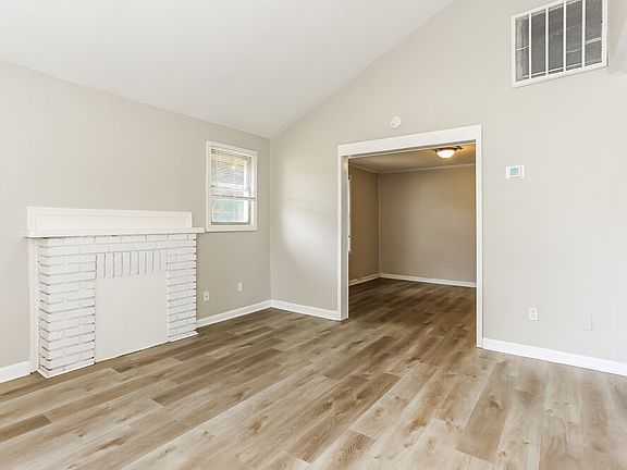 4th image of 3558 Dellwood Ave