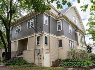 1901 Dupont Ave S #5, Minneapolis, MN 55403